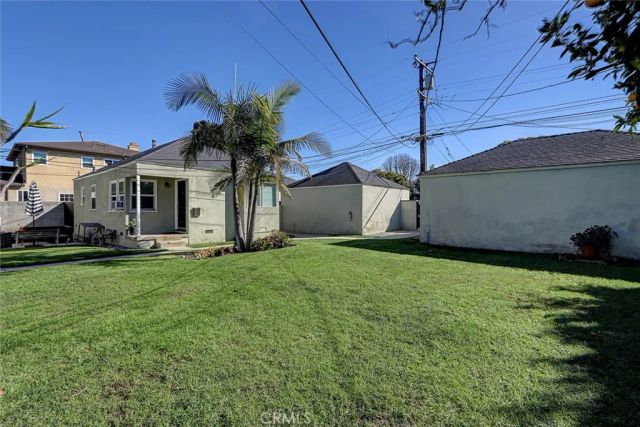 1502 Ocean Park, Santa Monica, CA 90405