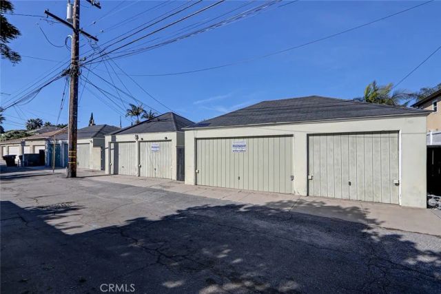 1502 Ocean Park, Santa Monica, CA 90405