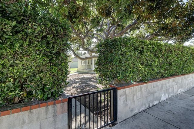 1502 Ocean Park, Santa Monica, CA 90405