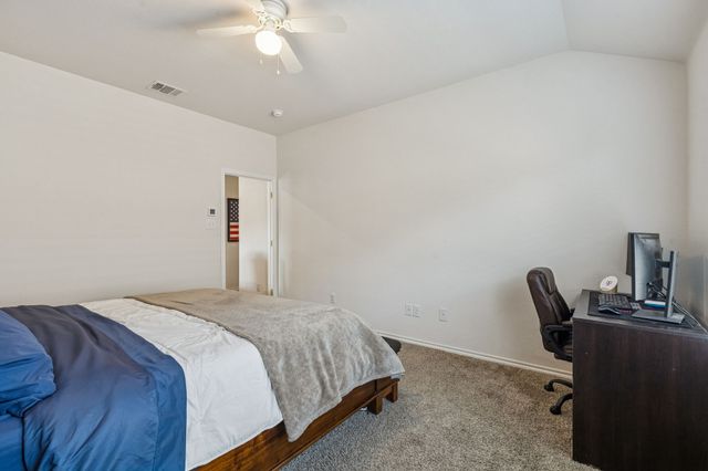 8012 Gallup Avenue, Aubrey, TX 76227