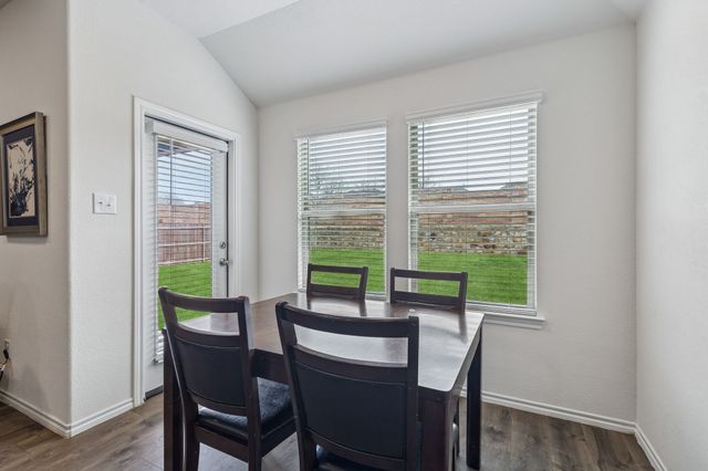 8012 Gallup Avenue, Aubrey, TX 76227