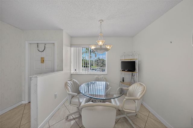 7872 Trent Drive 305, Fort Lauderdale, FL 33321
