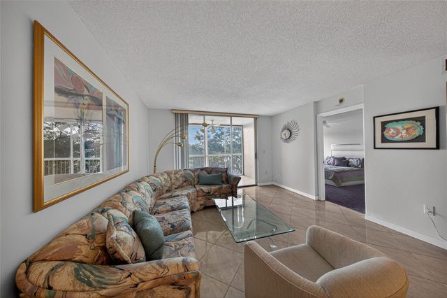 7872 Trent Drive 305, Fort Lauderdale, FL 33321