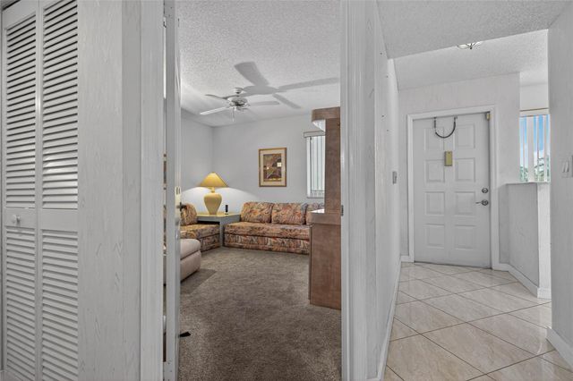 7872 Trent Drive 305, Fort Lauderdale, FL 33321