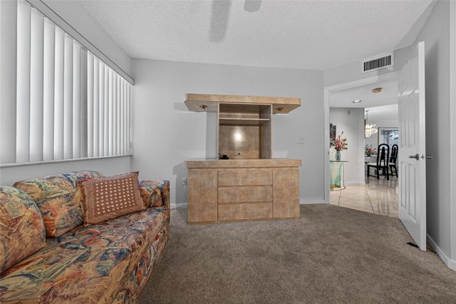 7872 Trent Drive 305, Fort Lauderdale, FL 33321