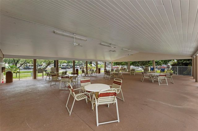 7872 Trent Drive 305, Fort Lauderdale, FL 33321