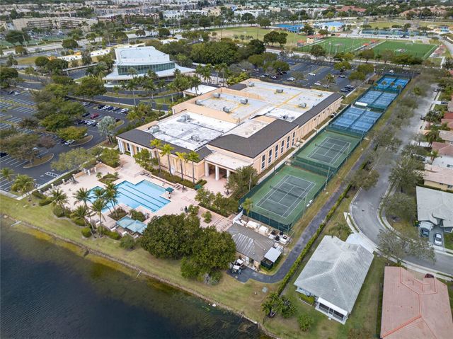 7872 Trent Drive 305, Fort Lauderdale, FL 33321