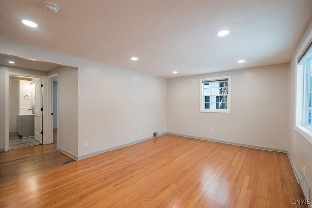 5986 Smith Road, Cicero, NY 13212