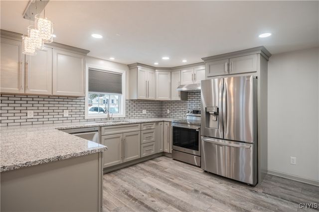 5986 Smith Road, Cicero, NY 13212