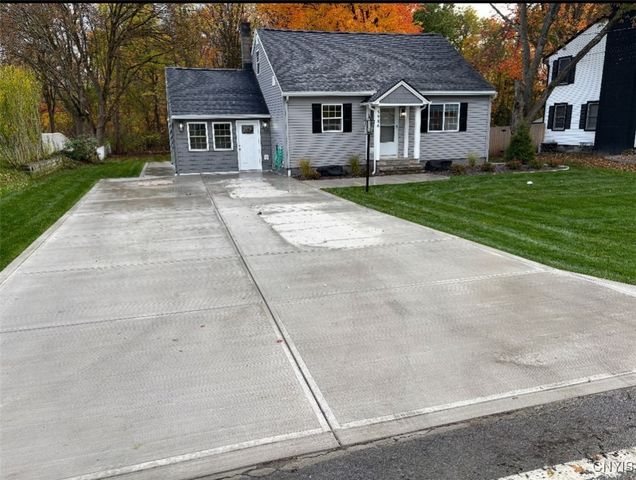 5986 Smith Road, Cicero, NY 13212