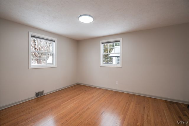 5986 Smith Road, Cicero, NY 13212