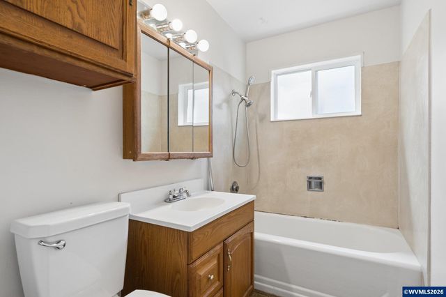 1385 Pearl St NE, Salem, OR 97301