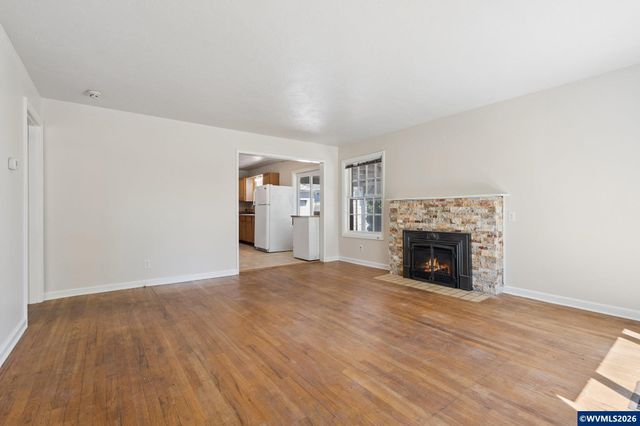 1385 Pearl St NE, Salem, OR 97301