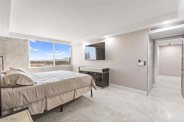 205 East Harmon Avenue 1012, Las Vegas, NV 89169