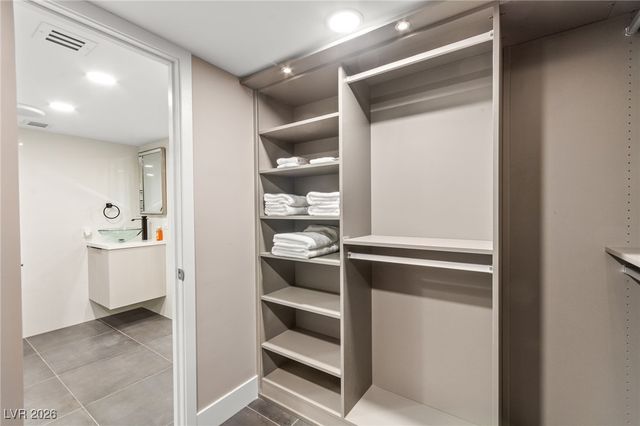 205 East Harmon Avenue 1012, Las Vegas, NV 89169