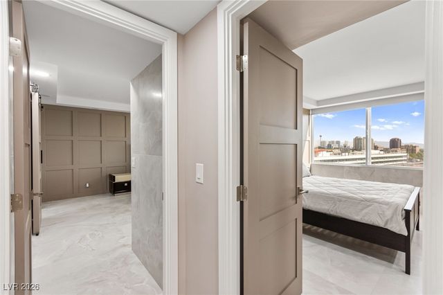 205 East Harmon Avenue 1012, Las Vegas, NV 89169