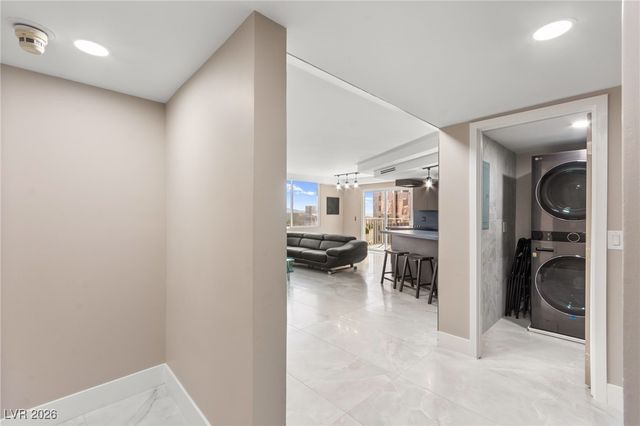 205 East Harmon Avenue 1012, Las Vegas, NV 89169