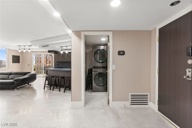 205 East Harmon Avenue 1012, Las Vegas, NV 89169