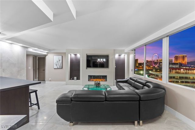 205 East Harmon Avenue 1012, Las Vegas, NV 89169