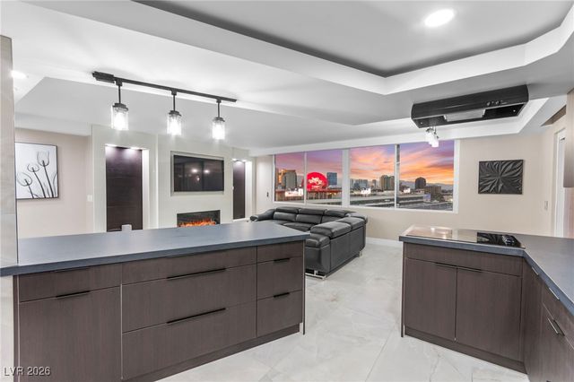 205 East Harmon Avenue 1012, Las Vegas, NV 89169