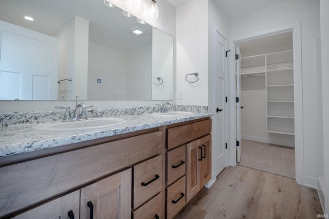 5598 Broad Fields Cove, Fort Wayne, IN 46818