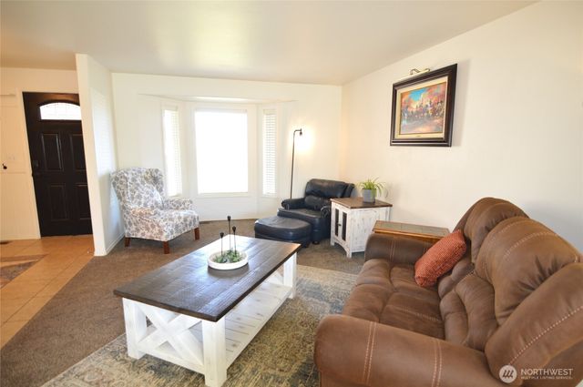 526 N Monarch Street, Moses Lake, WA 98837