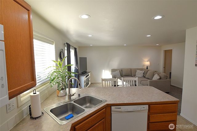 526 N Monarch Street, Moses Lake, WA 98837