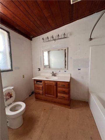 250 Mountain Rd, Georges Twp, PA 15401