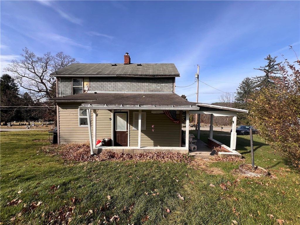 250 Mountain Rd, Georges Twp, PA 15401