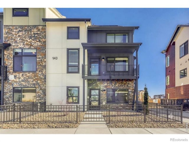 943 Schlagel Street, Fort Collins, CO 80524