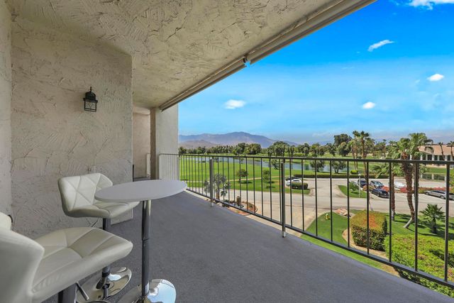910 Island Drive 406, Rancho Mirage, CA 92270