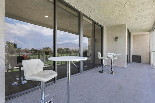 910 Island Drive 406, Rancho Mirage, CA 92270