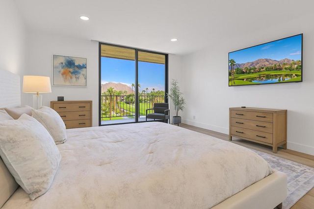 910 Island Drive 406, Rancho Mirage, CA 92270