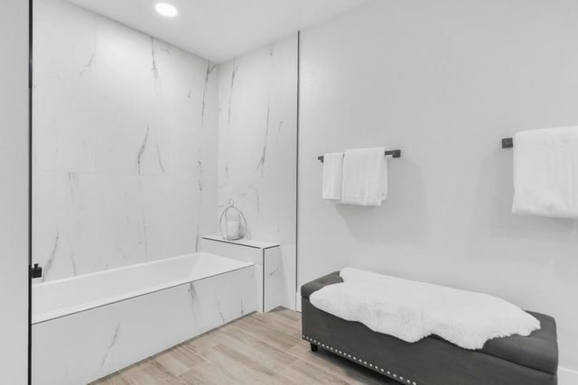 910 Island Drive 406, Rancho Mirage, CA 92270