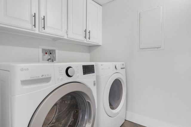 910 Island Drive 406, Rancho Mirage, CA 92270