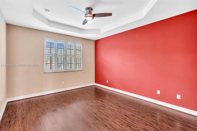 10865 NW 72nd Pl, Parkland, FL 33076