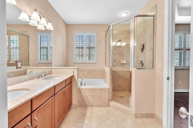 10865 NW 72nd Pl, Parkland, FL 33076