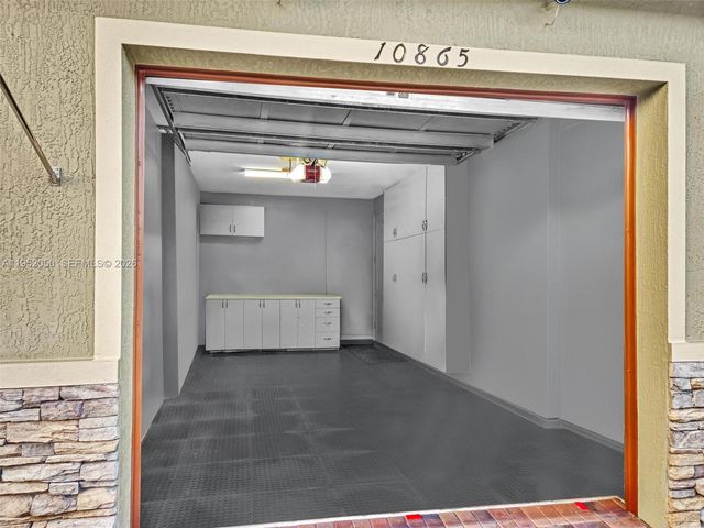 10865 NW 72nd Pl, Parkland, FL 33076