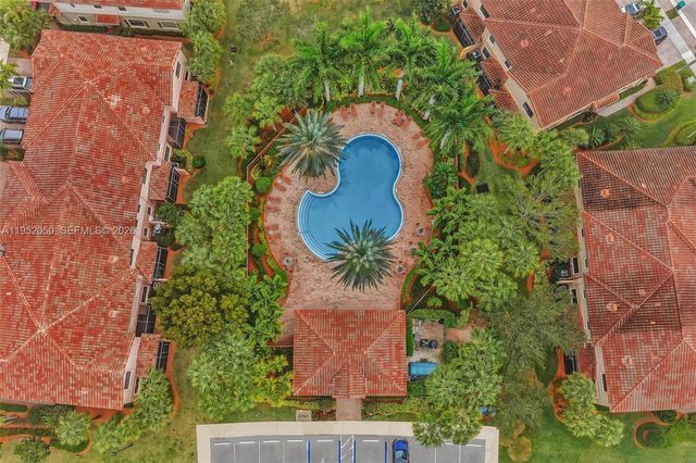 10865 NW 72nd Pl, Parkland, FL 33076