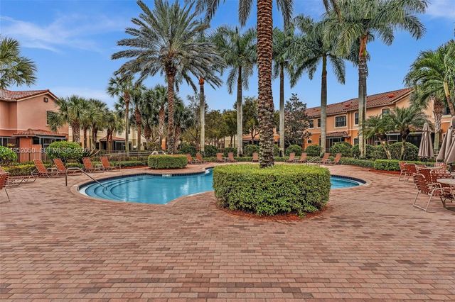 10865 NW 72nd Pl, Parkland, FL 33076