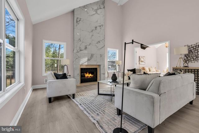 23 ARNOLD LN, Robbinsville, NJ 08691