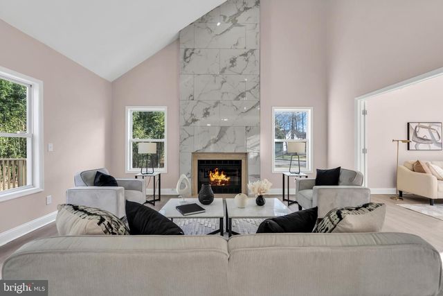 23 ARNOLD LN, Robbinsville, NJ 08691