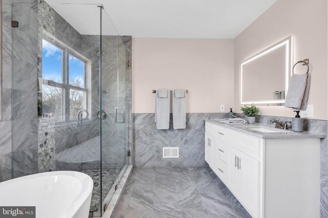 23 ARNOLD LN, Robbinsville, NJ 08691