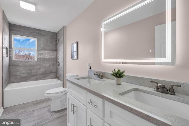 23 ARNOLD LN, Robbinsville, NJ 08691