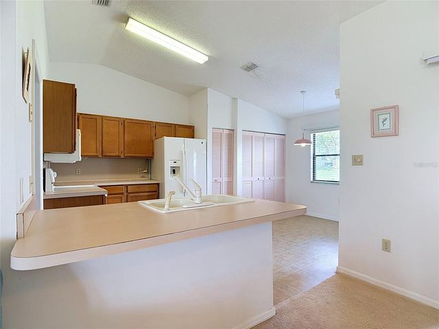6121 KITTIWAKE DRIVE, Lakeland, FL 33809