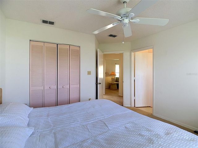 6121 KITTIWAKE DRIVE, Lakeland, FL 33809