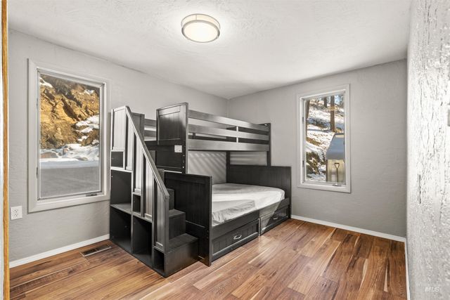 905 Dewey Avenue, Orofino, ID 83544