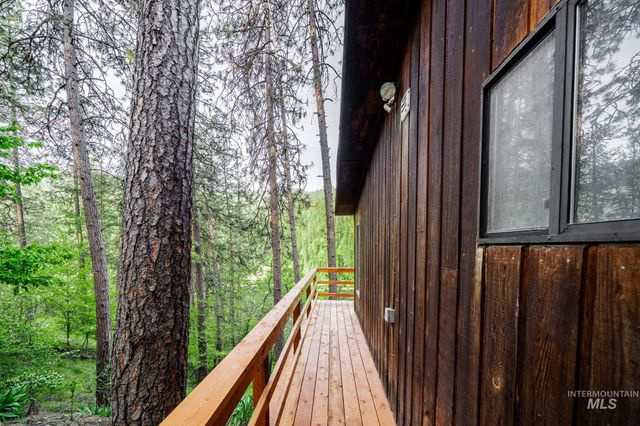 905 Dewey Avenue, Orofino, ID 83544