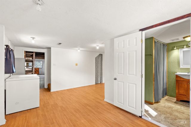 905 Dewey Avenue, Orofino, ID 83544