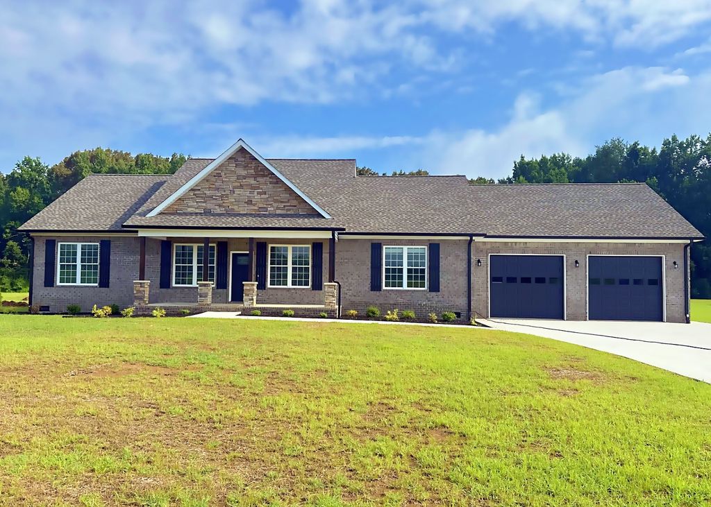 821 Alman Cemetery Road, Paris, TN 38242